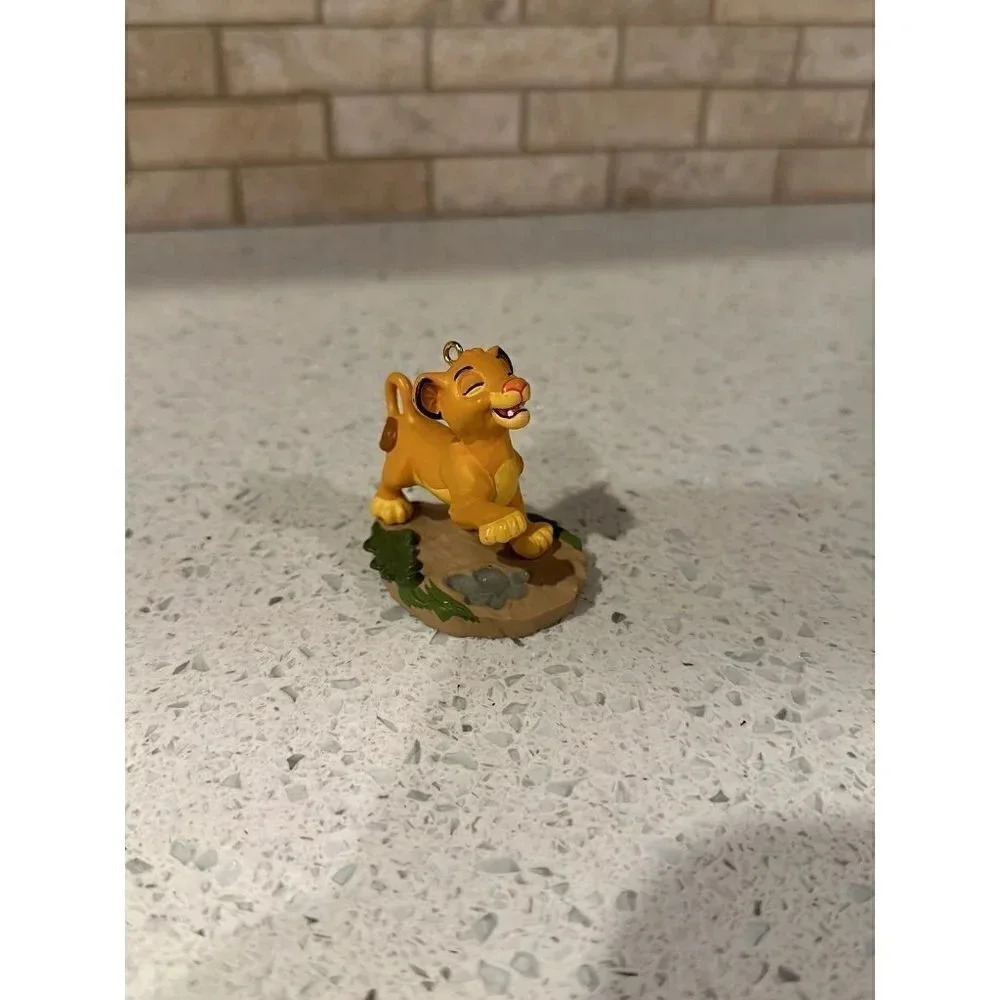 Vintage Hallmark Lion King Simba Ornament